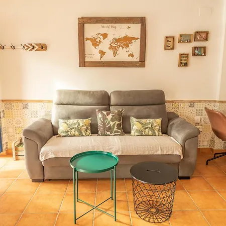 Cozy House - & Parking Apartment *