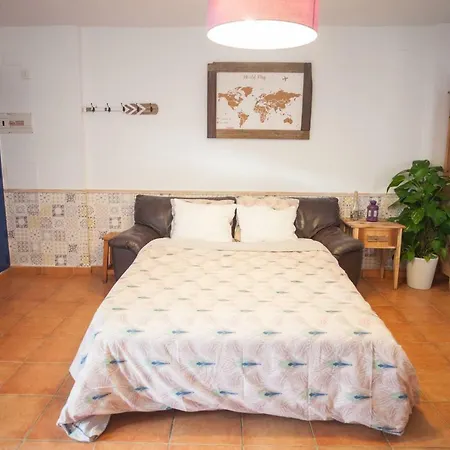Cozy House - & Parking *